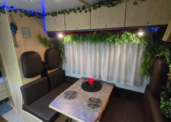 Autocaravan,Camper,Campervan,Motorhome,Not Driveable,Only Habitable