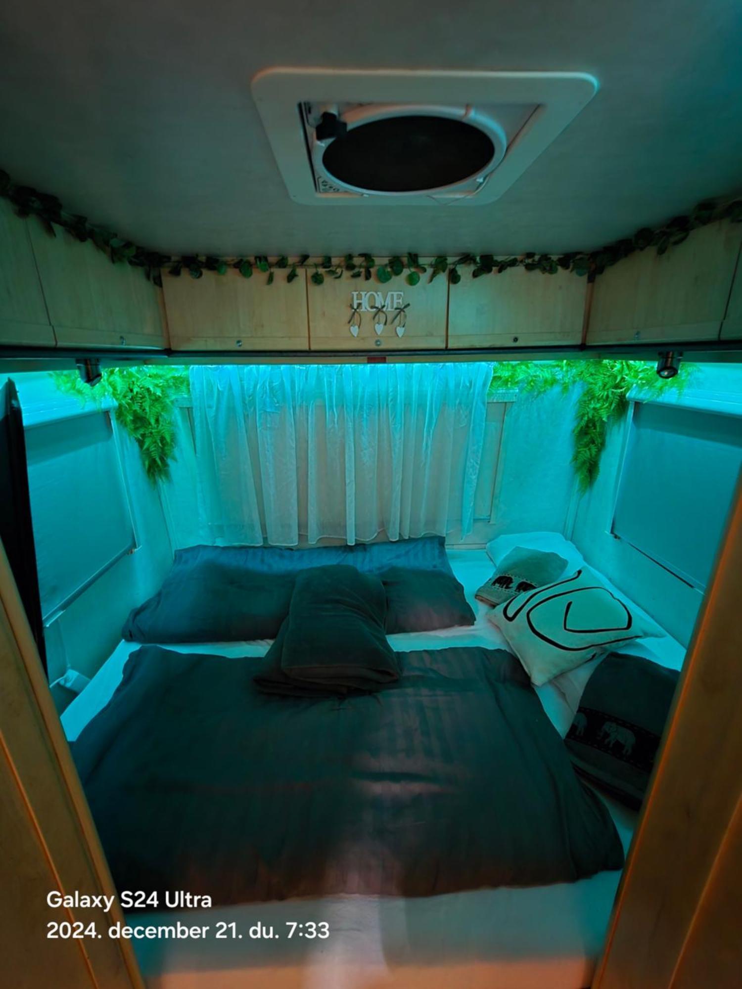 Autocaravan,camper,campervan,motorhome,not Driveable,only Habitable